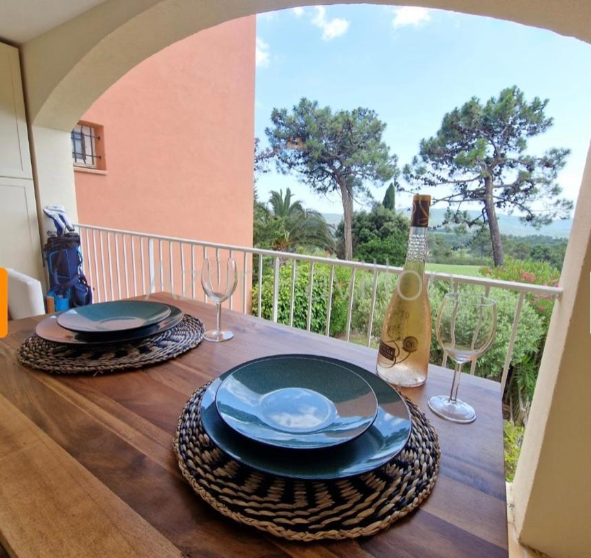 Studio Apartment - Domaine Du Golf Resort Roquebrune-sur Argens Luaran gambar